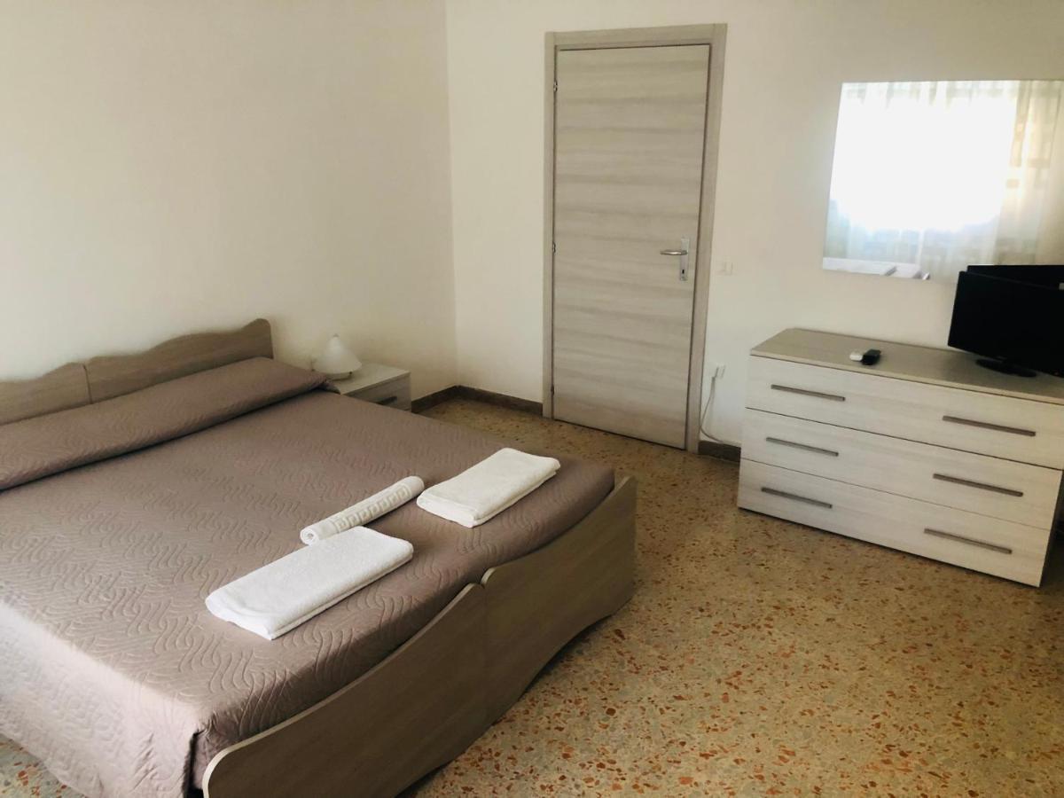 B&B Dell'Amicizia Fano Ngoại thất bức ảnh
